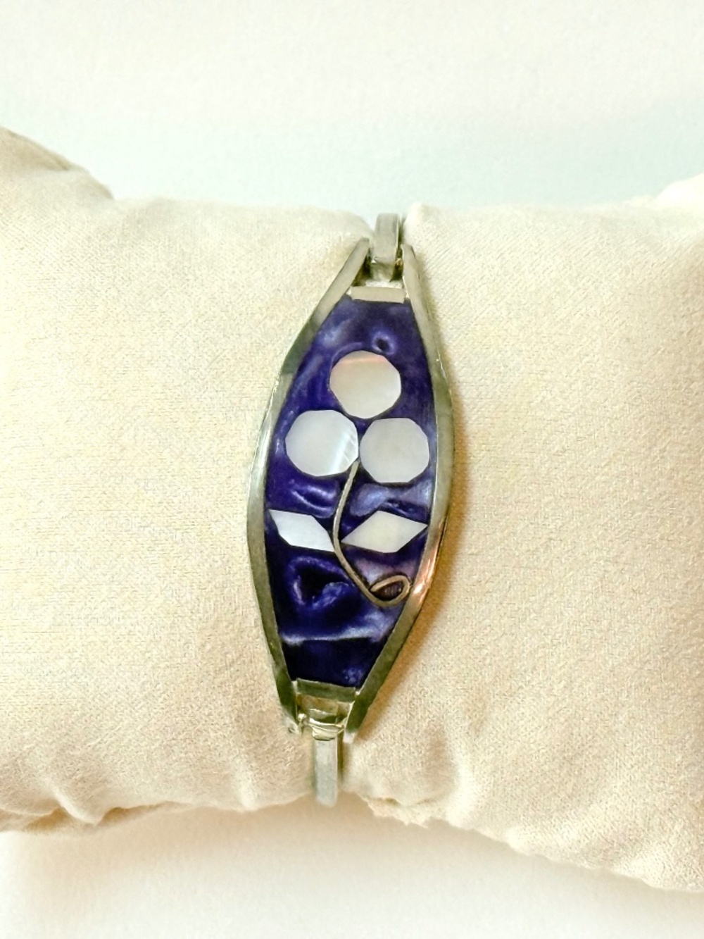 Vintage Mexico Alpaca Silver Bracelet with Mother of Pearl/Abalone Inlay